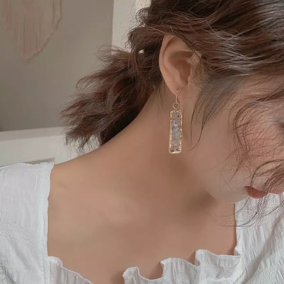 Boho Gilded Gold Rectangular Shell Dangle Earrings - Picture 4 of 16